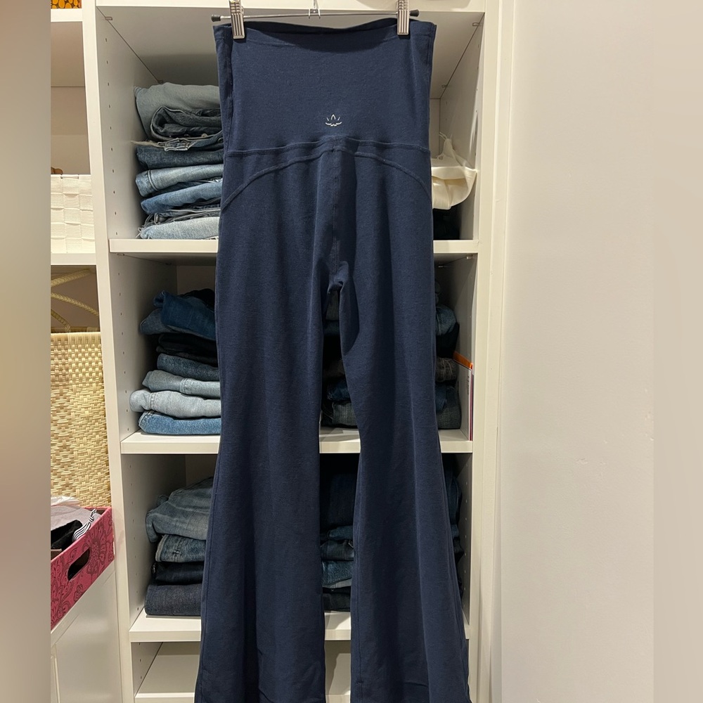 Beyond Yoga All Day Flare Maternity Pants - Picture 2 of 4